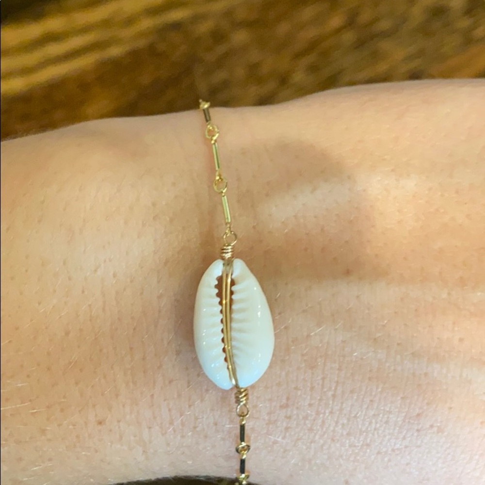 Puka Shell Gold Bracelet